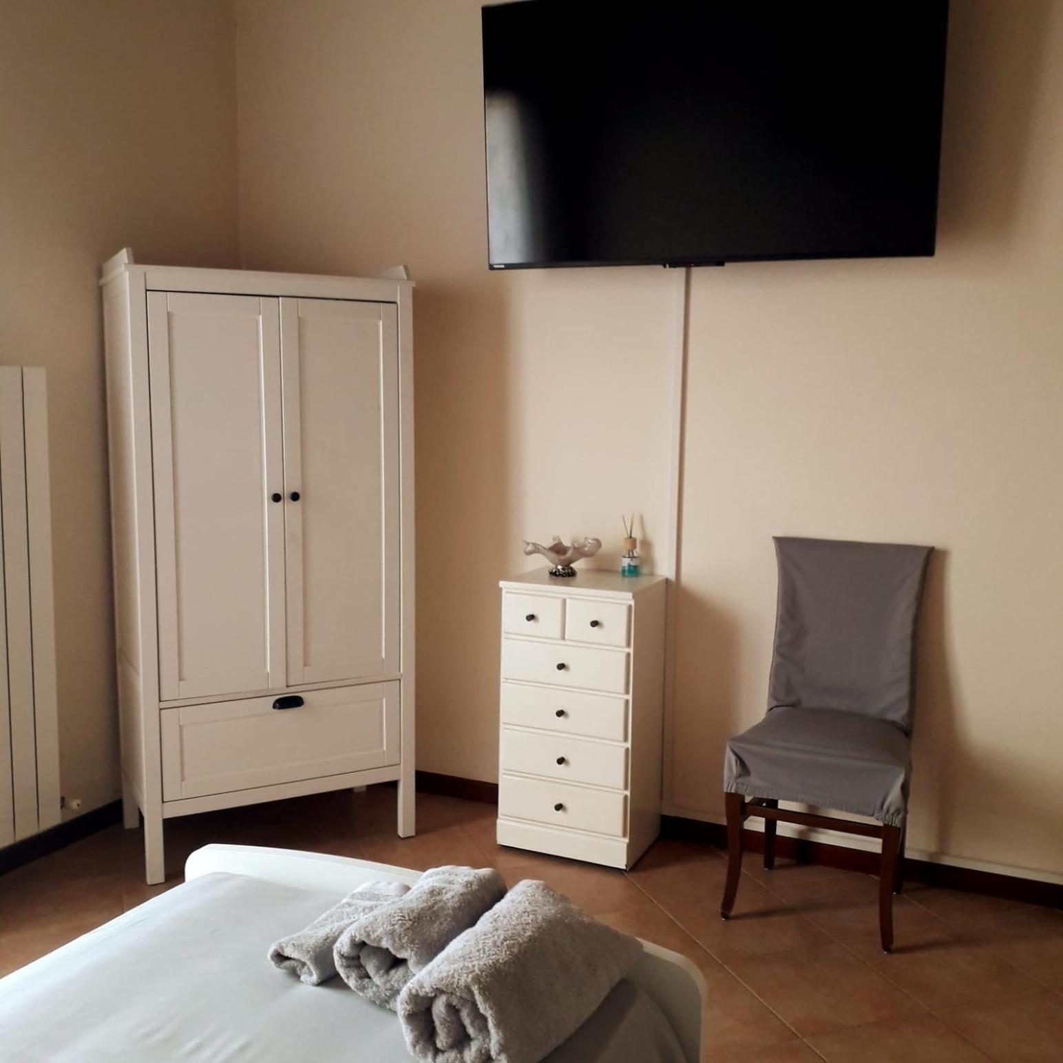 Bed and Breakfast Beb Ulivo Santa Giuletta Zewnętrze zdjęcie