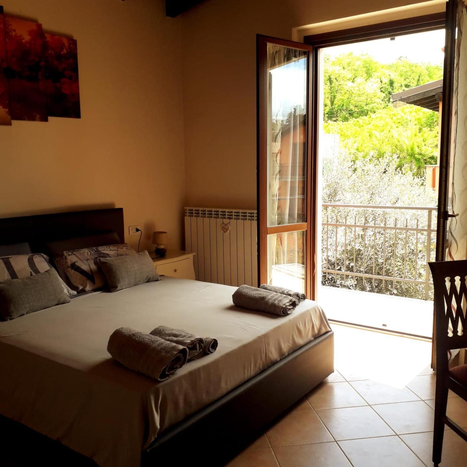 Bed and Breakfast Beb Ulivo Santa Giuletta Zewnętrze zdjęcie